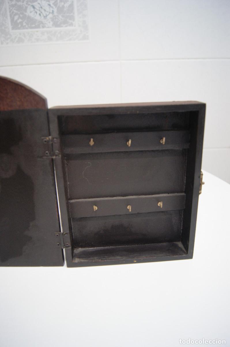 Vintage: Cuelgallaves madera oscura - Foto 6