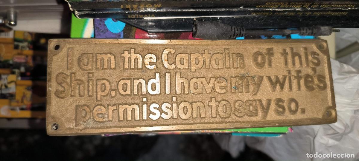 Vintage: PLACA DE BRONCE O LATON CON INSCRIPCION EN INGL&Eacute;S CURIOSA. VER im&aacute;genes