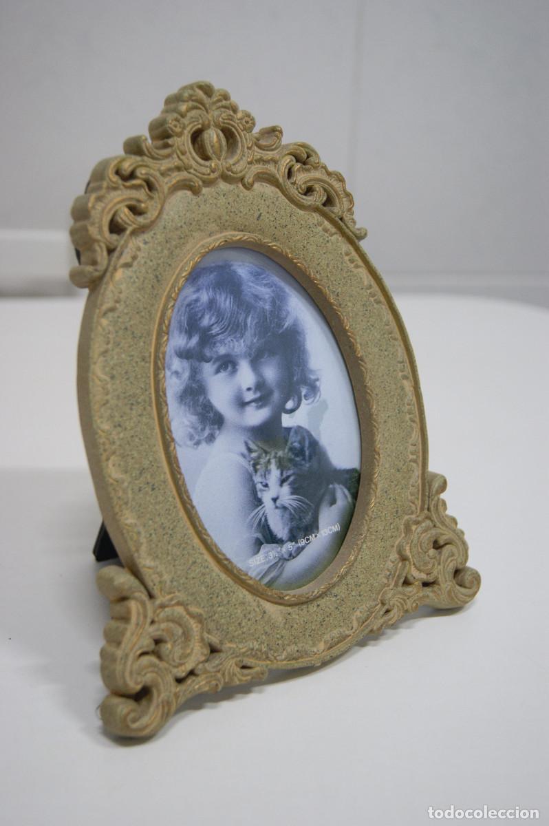 Vintage: Marco para foto madera de forma ovalada - Foto 1