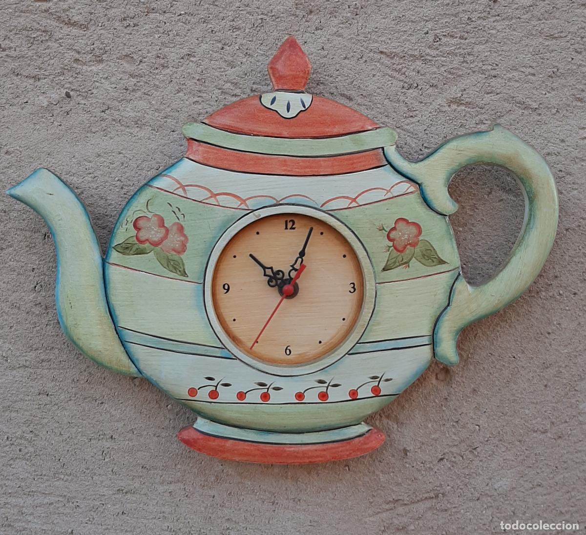 Vintage: reloj de madera, tetera, funcionando - Foto 1