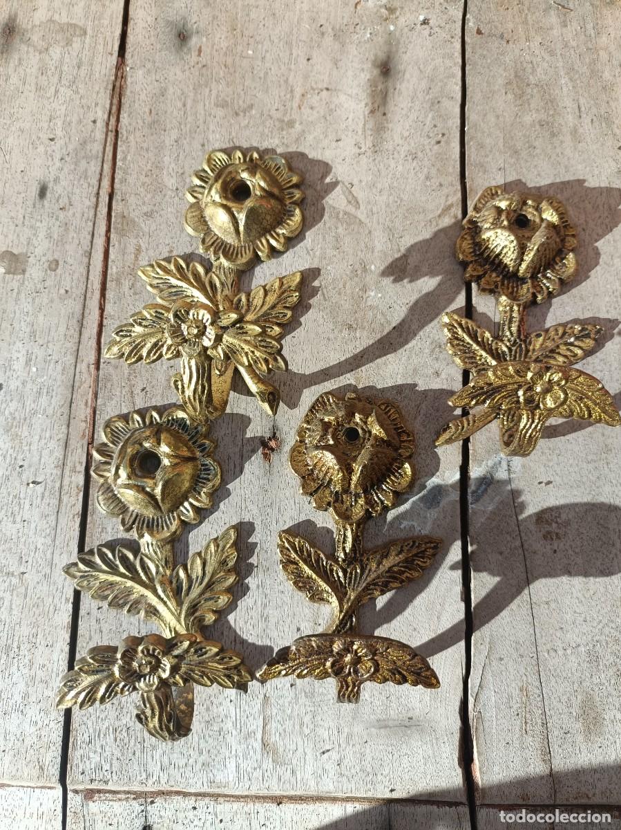 Vintage: 4 colgadores perchas cortinas ,etc en bronce