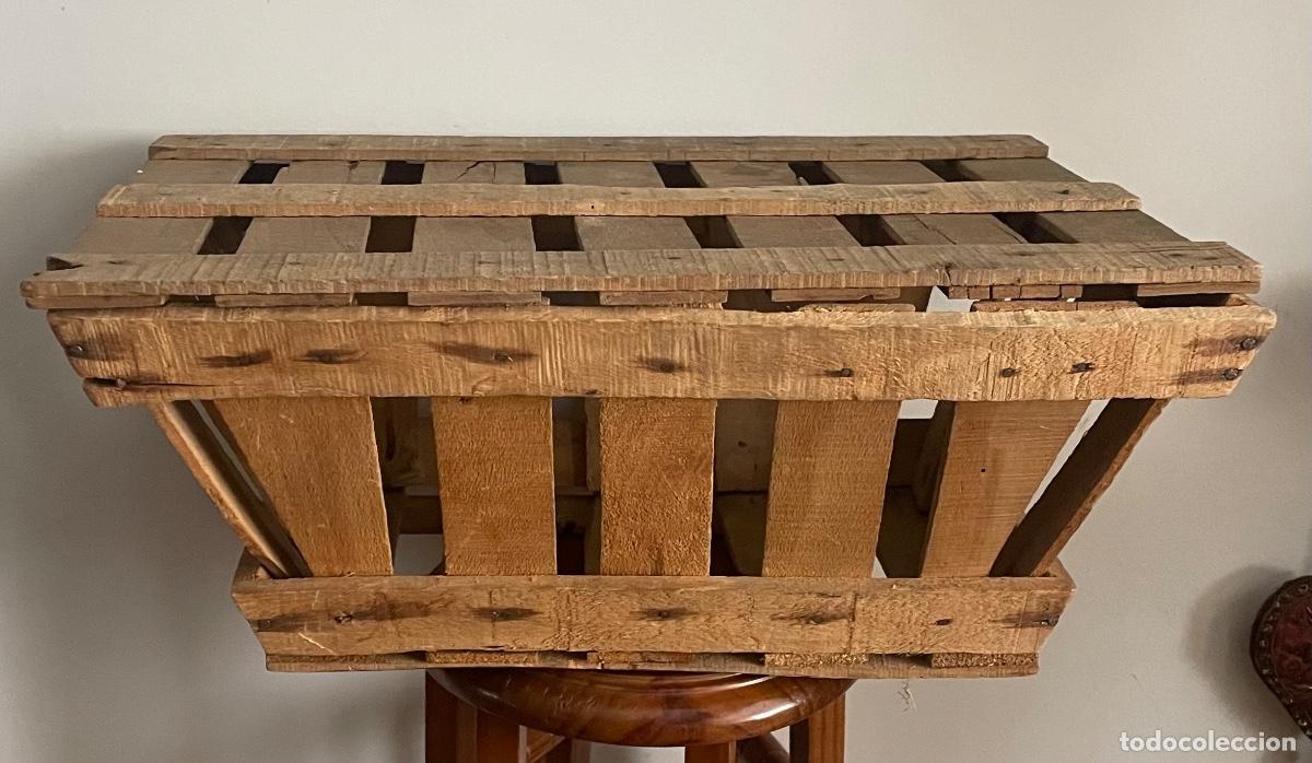 Vintage: ANTIGUA BANASTA DE MADERA CON TAPA, BANASTO