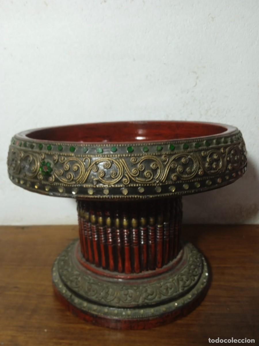 Vintage: Cuenco de madera lacado rojo y negro de Birmania