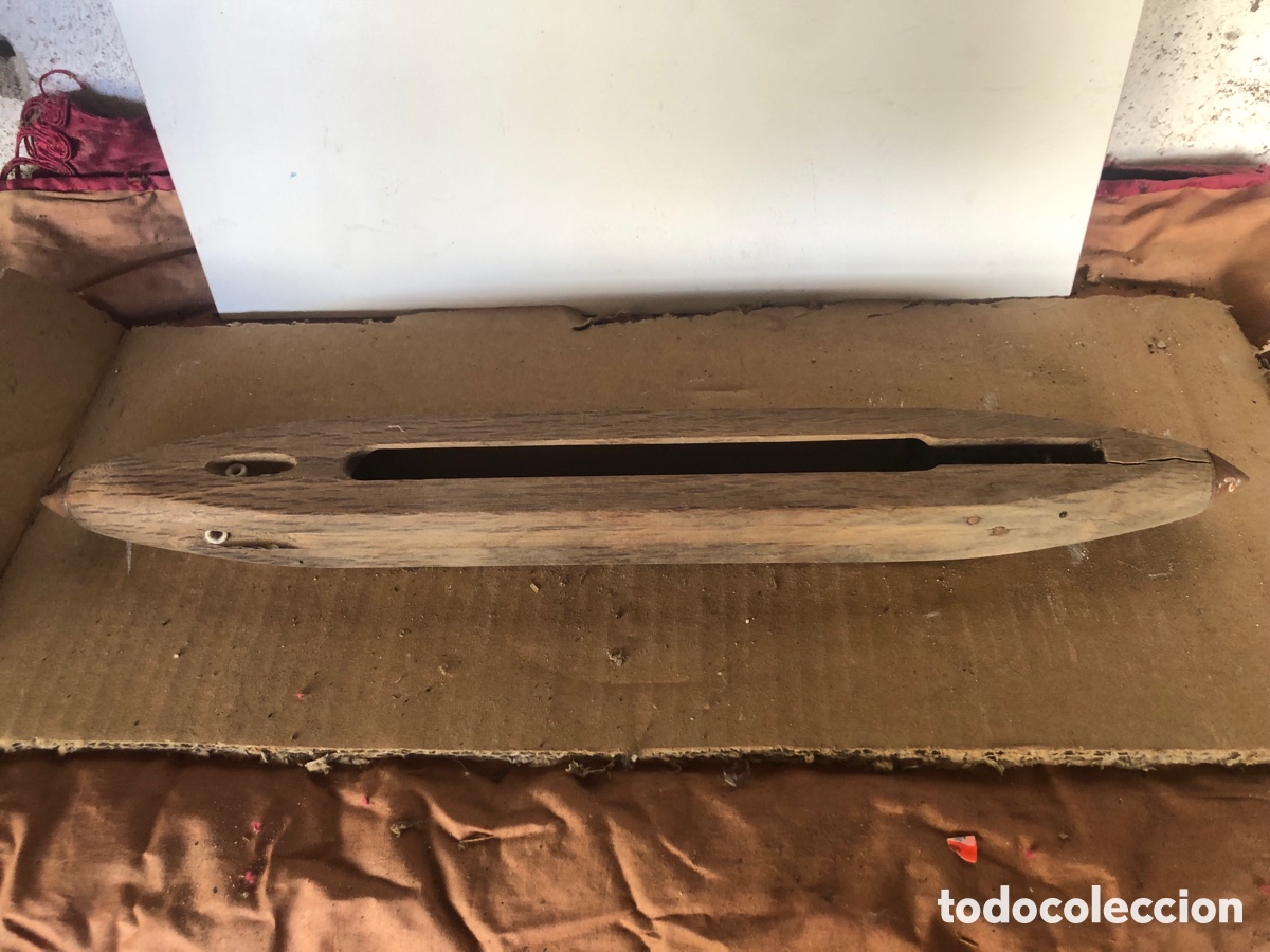 Vintage: LANZADERA DE TELAR - MADERA ENCINA - VOLANTE LANZA