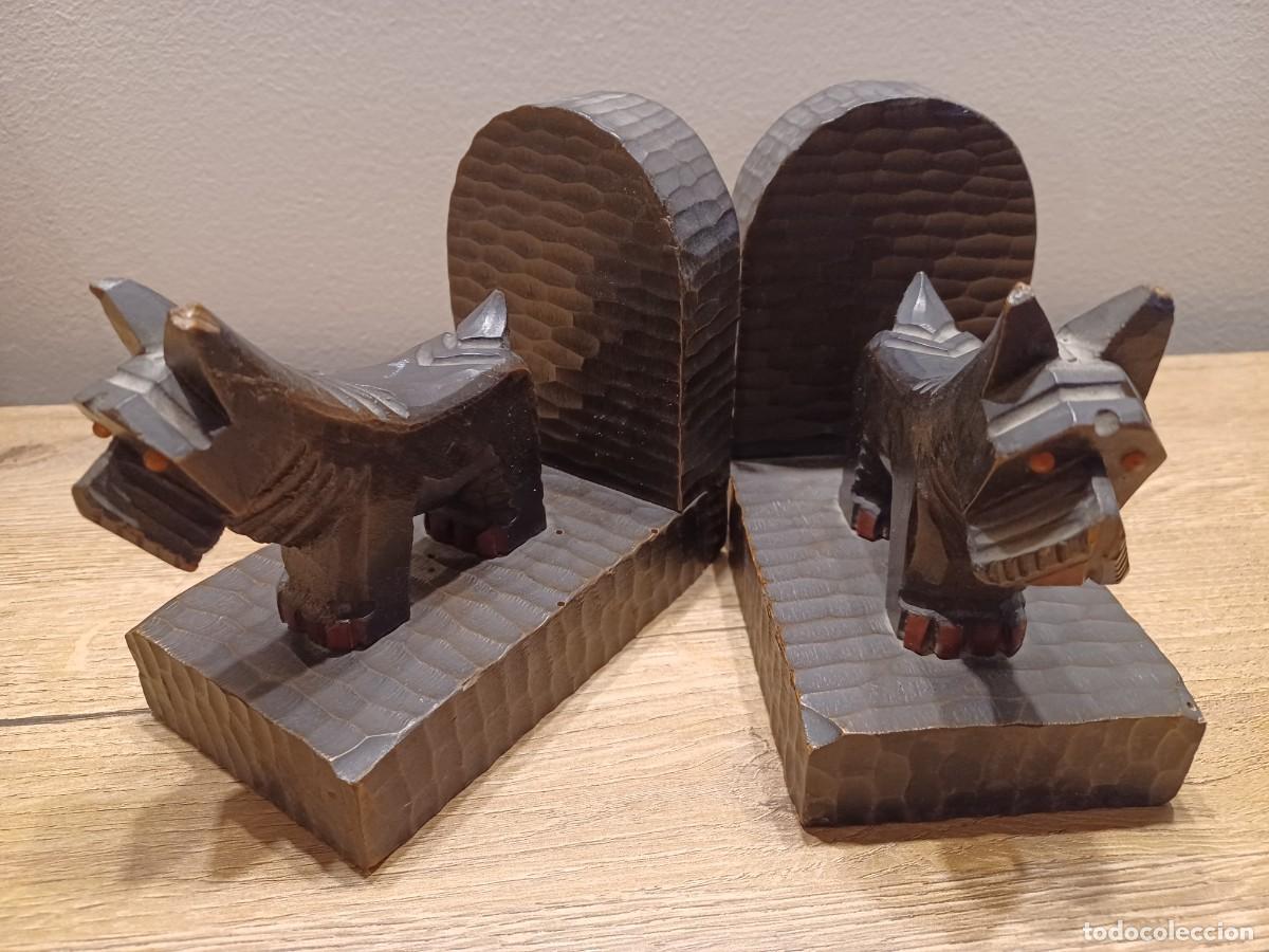 Vintage: Sujeta libros de madera figuras de perros. - Foto 7