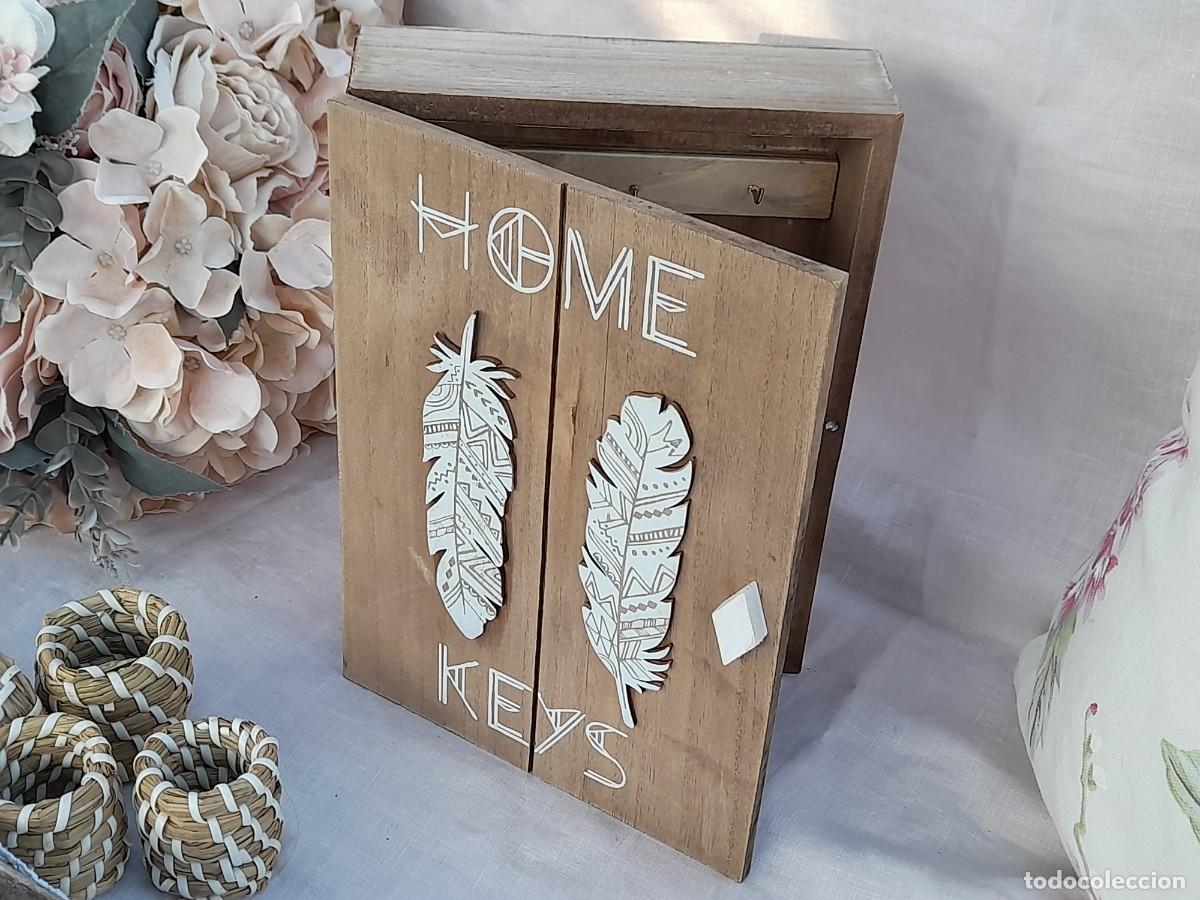 Vintage: Caja de madera para llaves - Foto 1