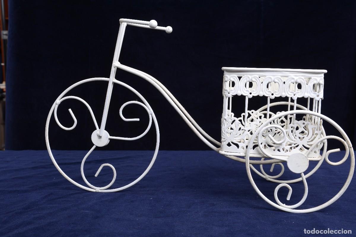 Vintage: Macetero met&aacute;lico en forma de Bicicleta - Foto 2