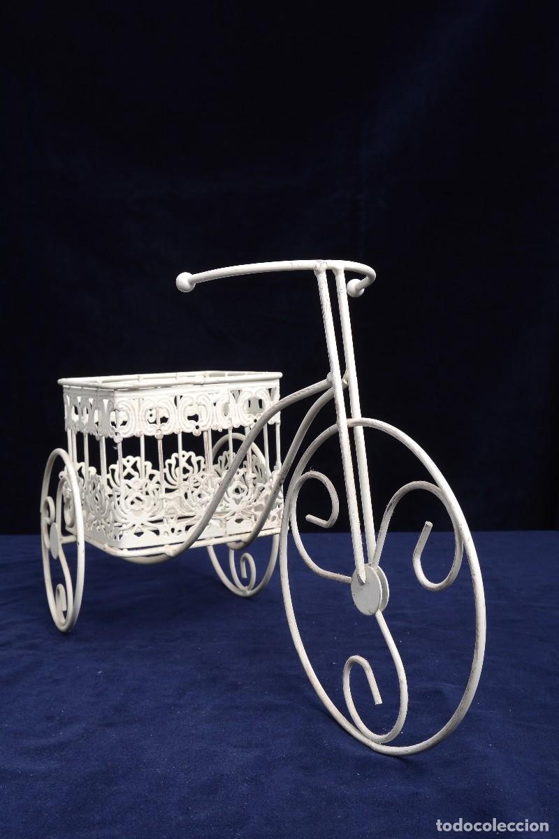 Vintage: Macetero met&aacute;lico en forma de Bicicleta - Foto 5