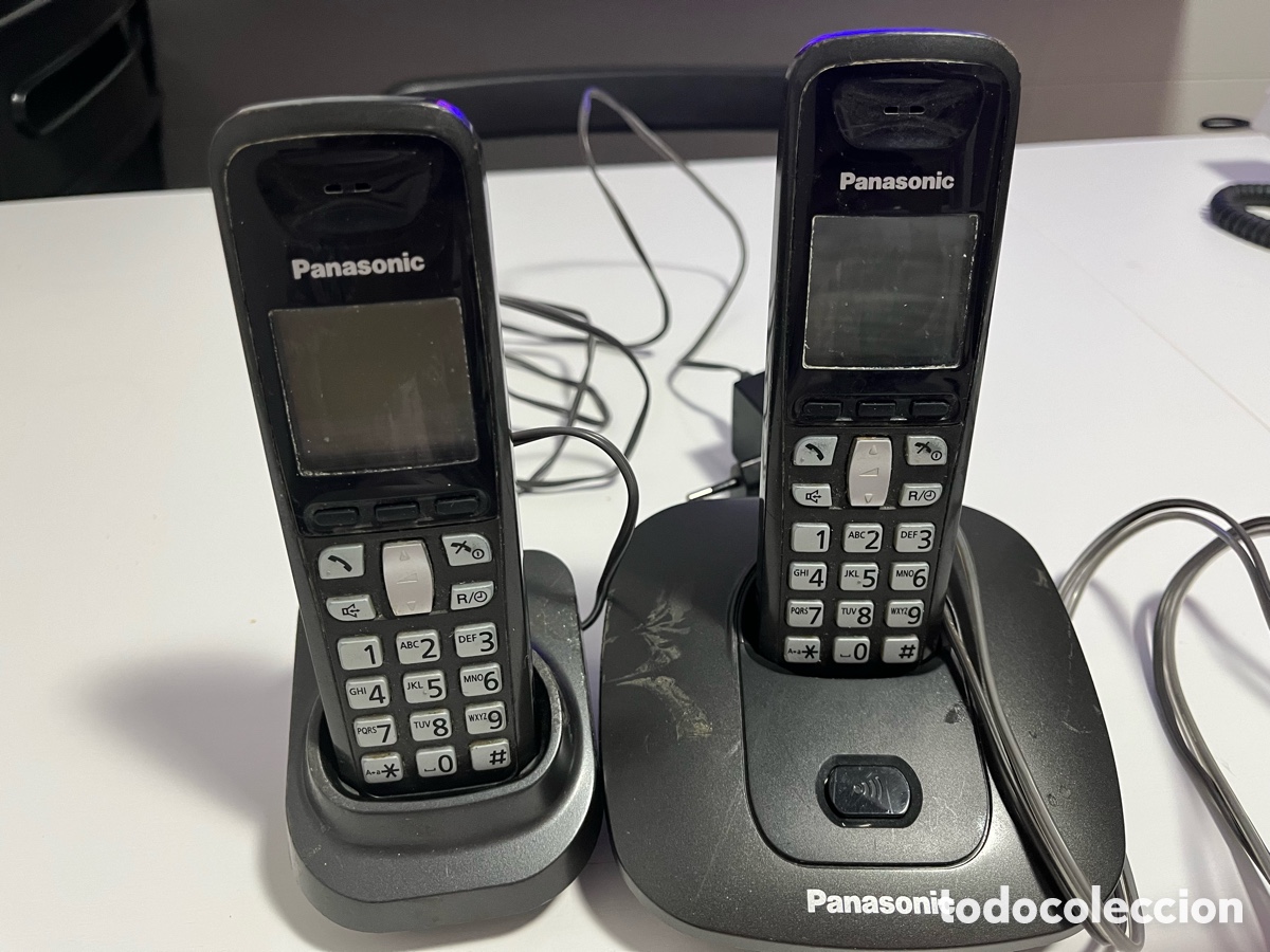 Vintage: Tel&eacute;fonos inal&aacute;mbricos (conjunto)Panasonic y bases - Foto 1