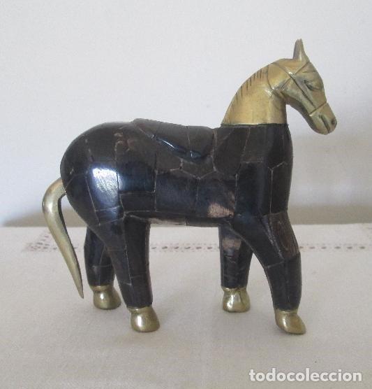 Vintage: Caballo en bronce y pasta imitando hueso - Foto 2