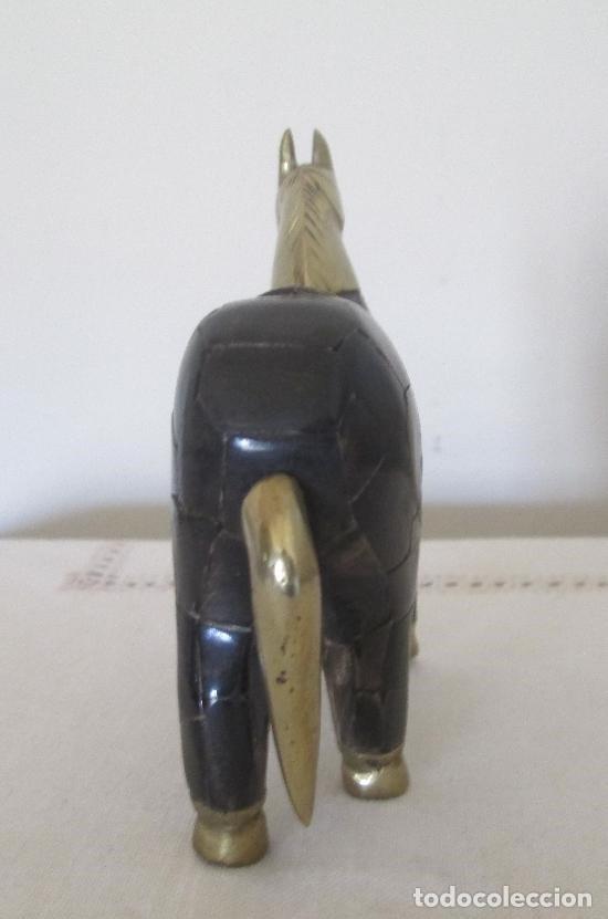 Vintage: Caballo en bronce y pasta imitando hueso - Foto 4