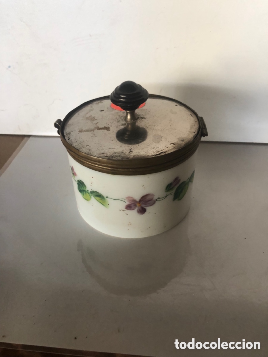 Vintage: AZUCARERO DE OPALINA BLANCA, CON DIBUJOS, CON TAPA AJUSTABLE