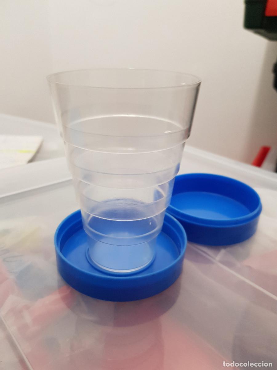 Vintage: VASO PLEGABLE DE PL&Aacute;STICO - Foto 1