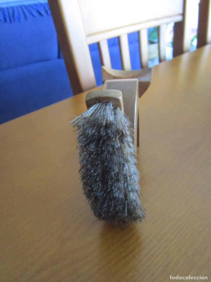 Vintage: ORIGINAL CEPILLO DE MADERA PARA LA ROPA, CON FORMA DE GATO - Foto 4