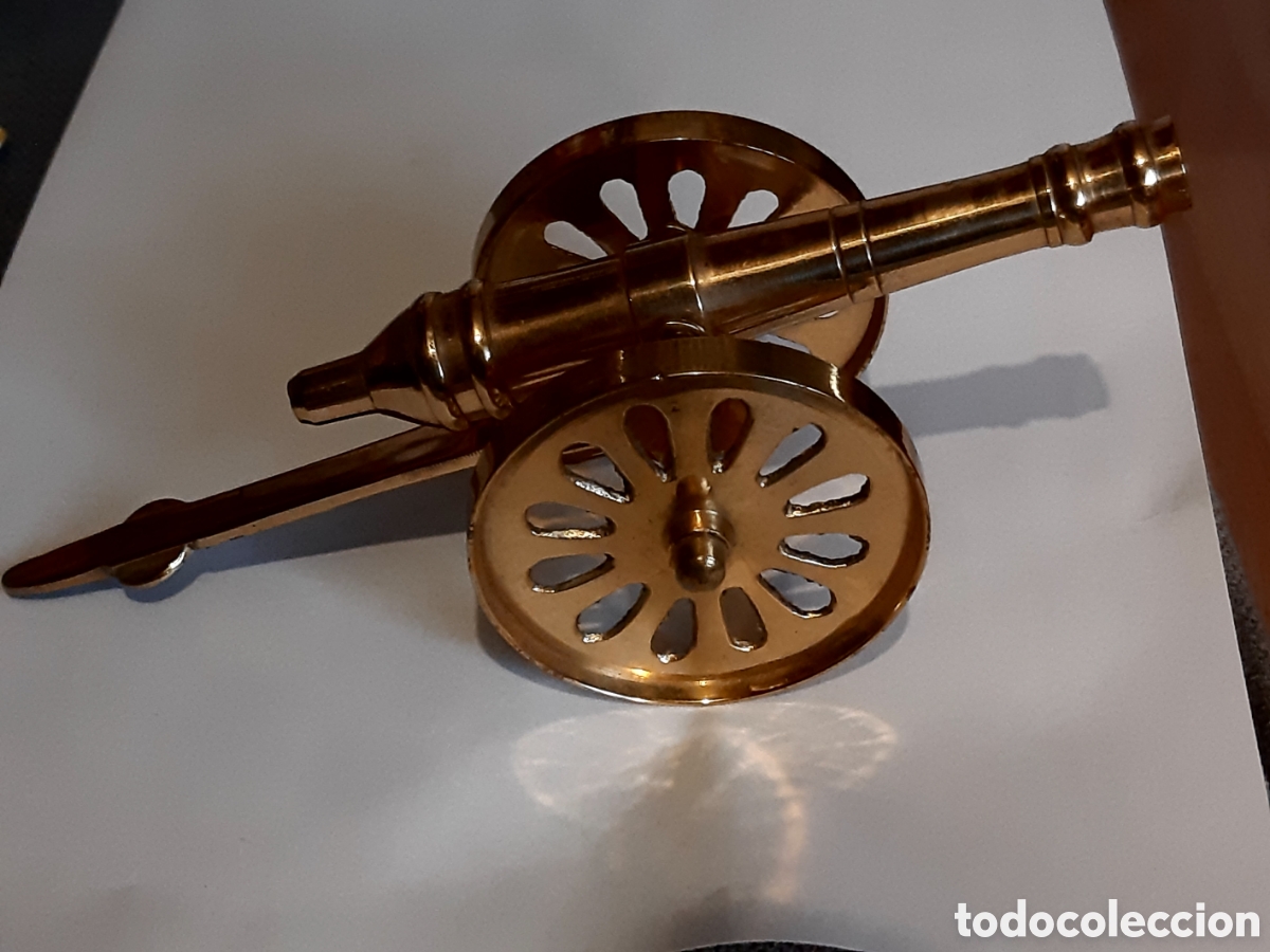 Vintage: Ca&ntilde;on metalico decoracion