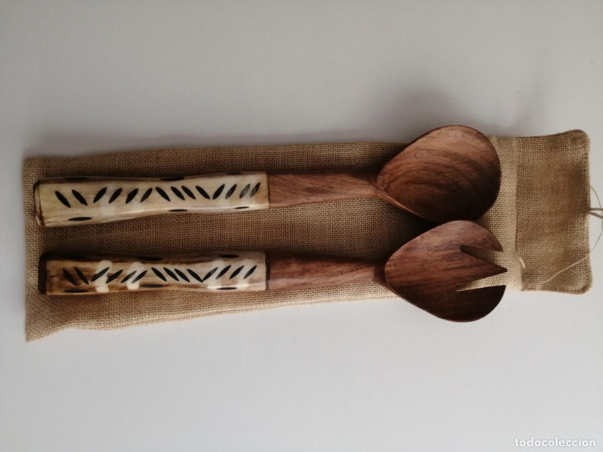 Vintage: CUBIERTOS SERVIR RUSTICO MADERA CERAMICA - Foto 1