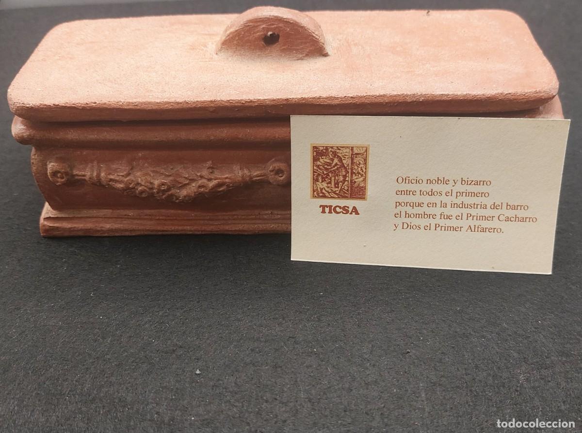 Vintage: MACETERO CONMEMORATIVO UNION EN TERRACOTA &rdquo;POR LA TAPA&rdquo; DIAMANTES