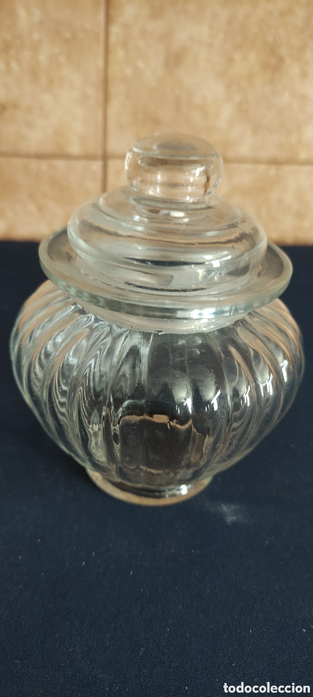 Vintage: Bombonera de cristal - Foto 2