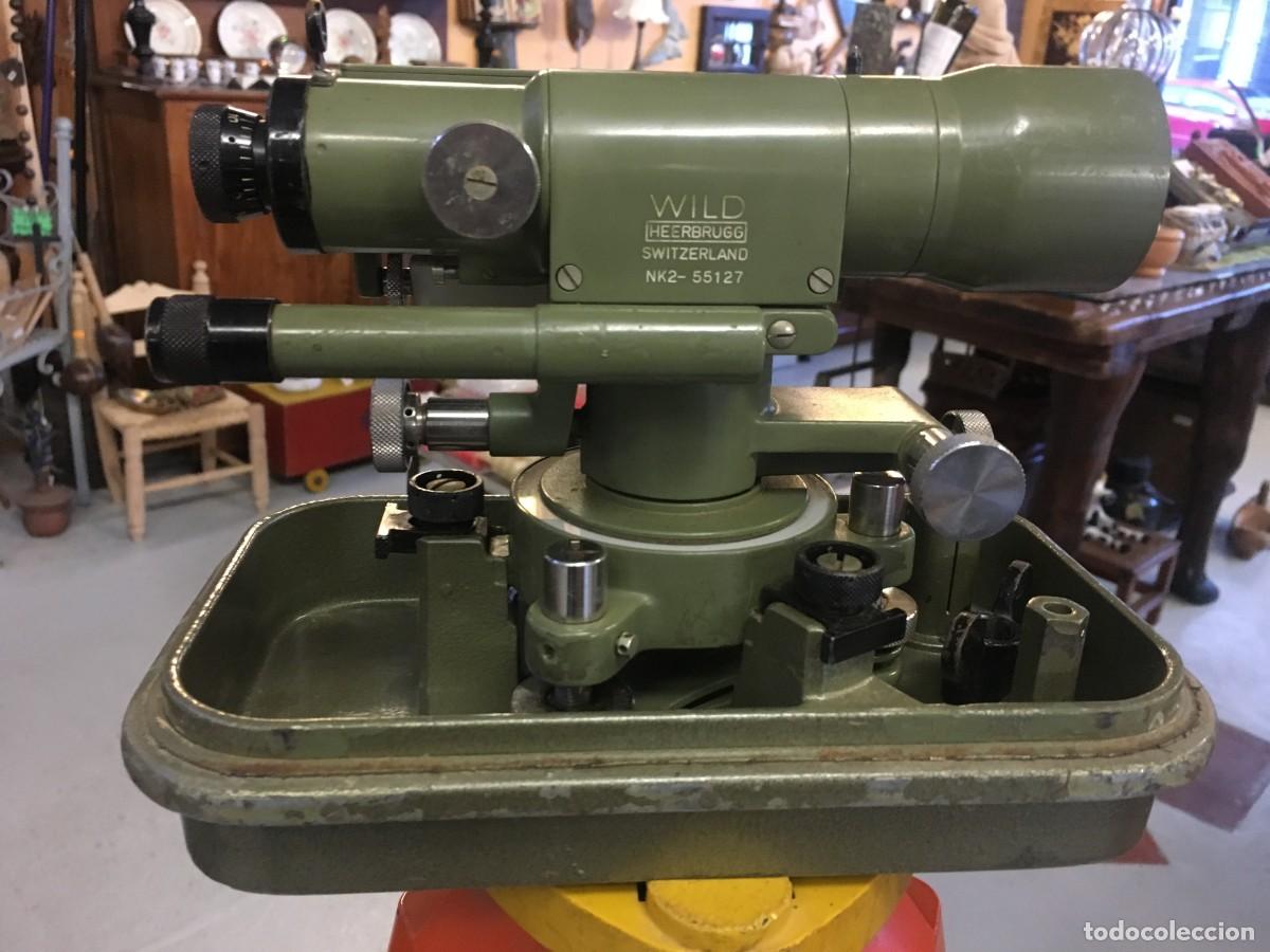 Vintage: Nivel Wild Nk2, Tr&iacute;pode Wild y Regla de topograf&iacute;a. - Foto 3