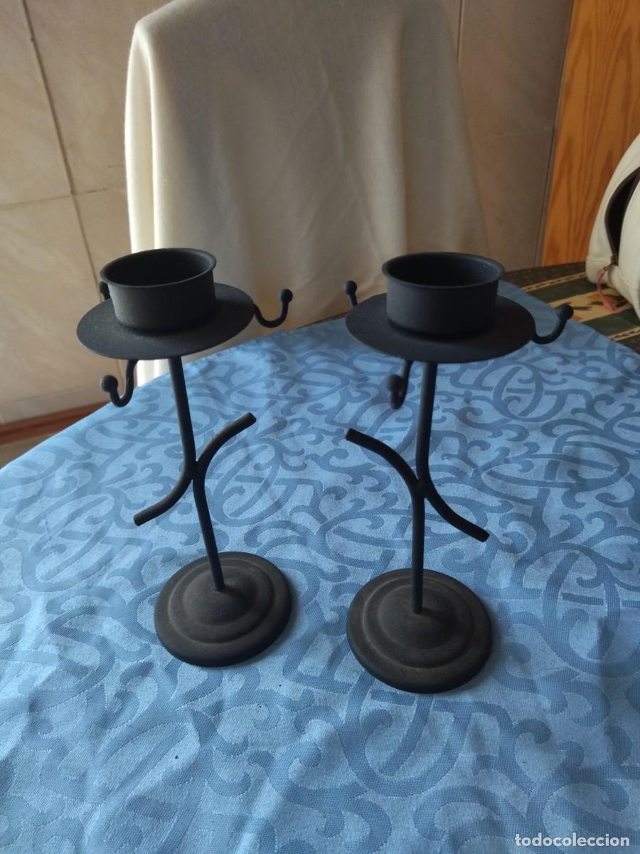 Vintage: Lote de 2 candelabros de forja. - Foto 2
