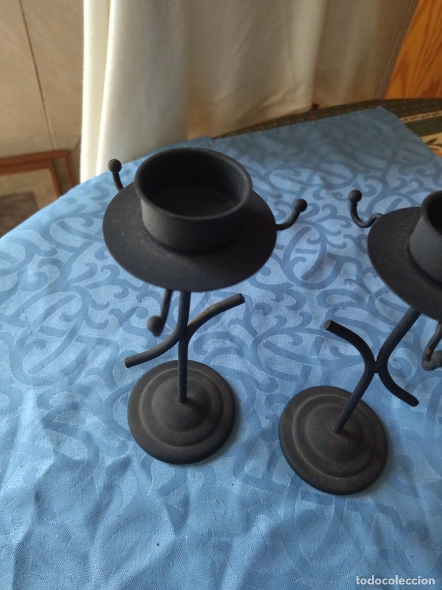 Vintage: Lote de 2 candelabros de forja. - Foto 5