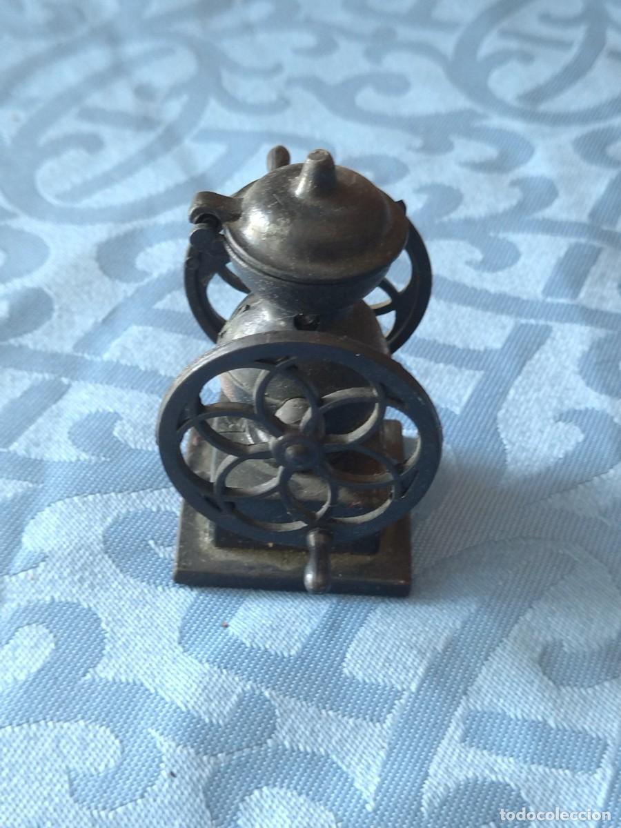 Vintage: sacapuntas molinillo de caf&eacute; antiguo. - Foto 4