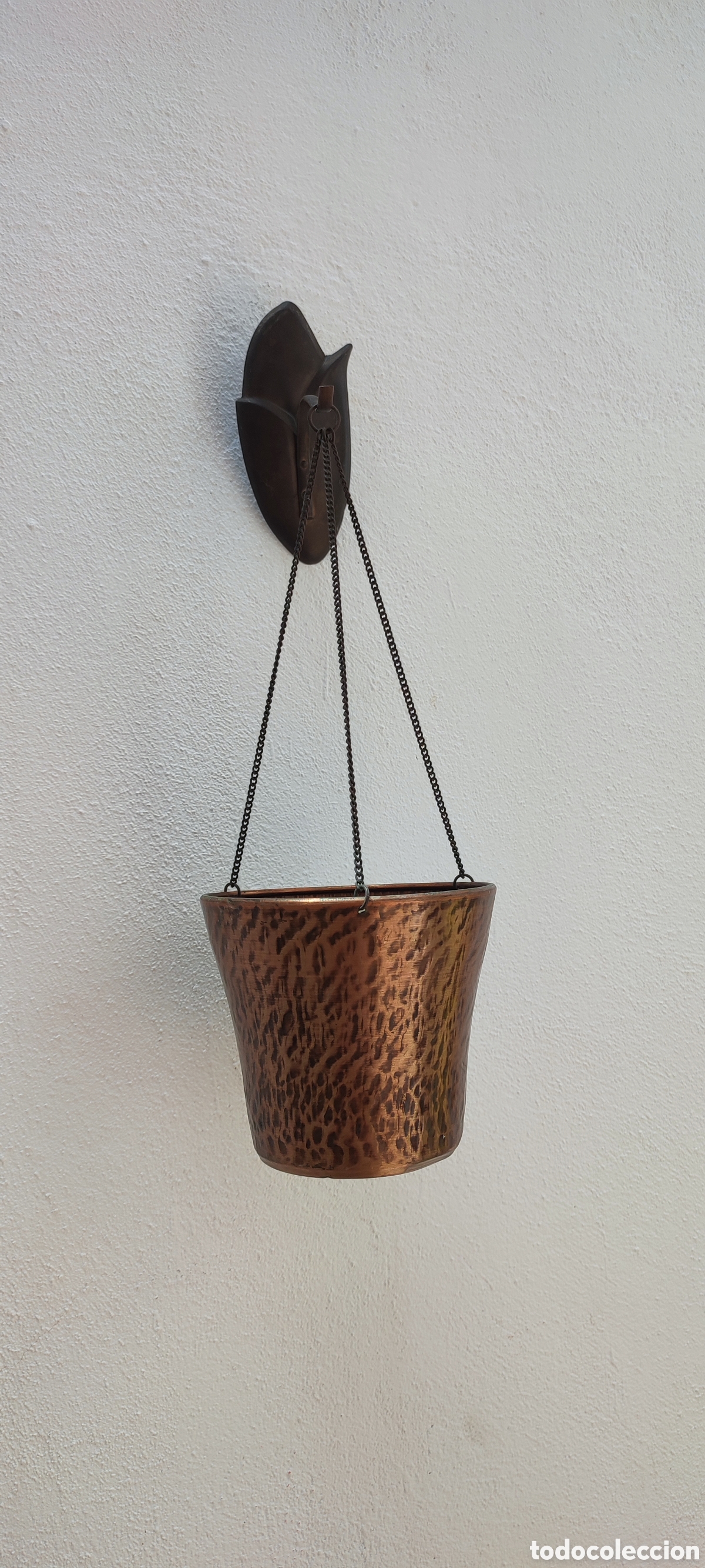Vintage: Antiguo y bonito macetero colgante de cobre y lat&oacute;n, hecho a mano en Alemania. Wert Arbeit