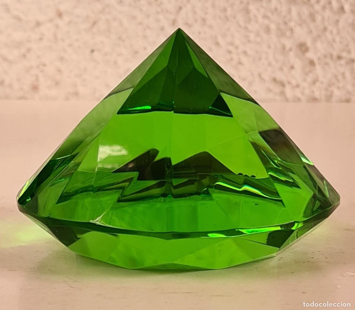 Vintage: Pisapapeles de Cristal Verde con forma de Diamante Tallado - Decoraci&oacute;n Gema