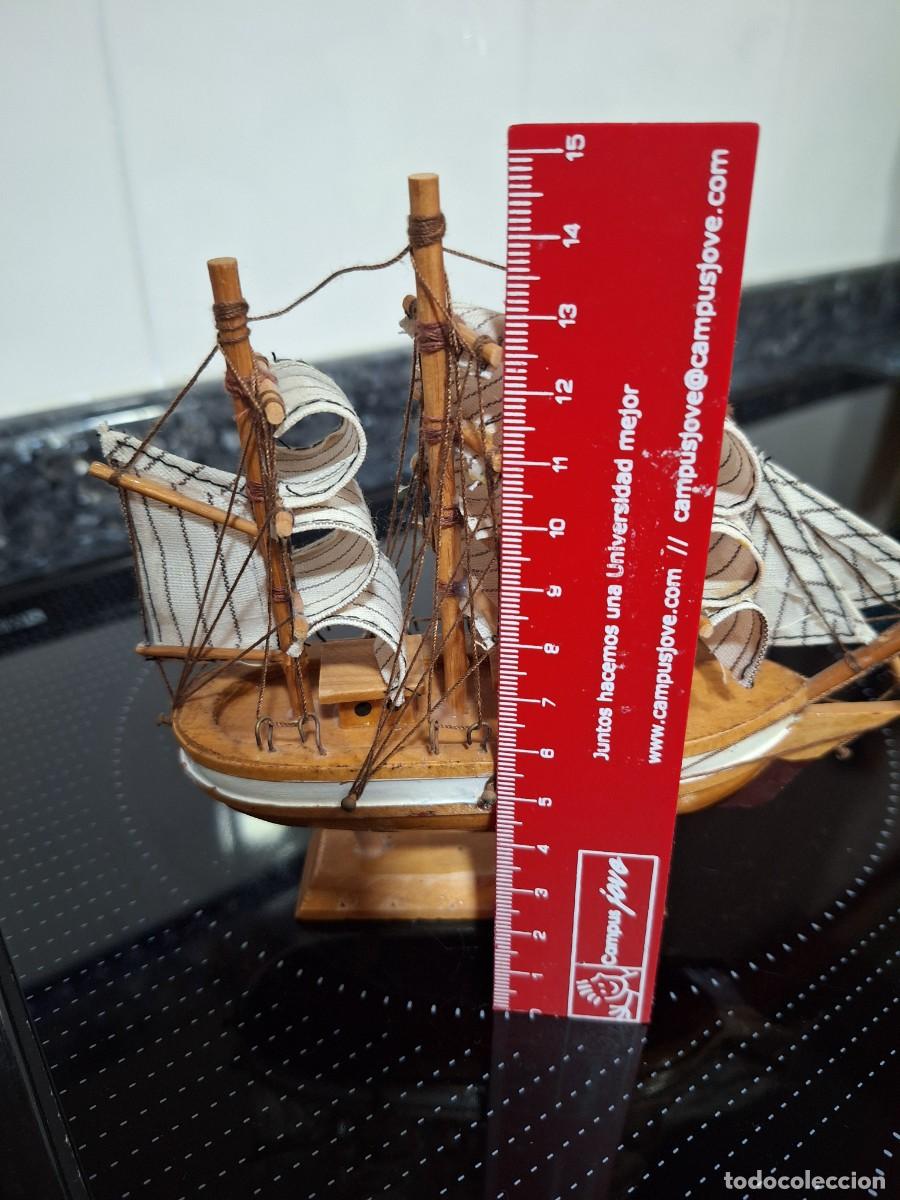 Vintage: Barco con velas de madera . - Foto 3