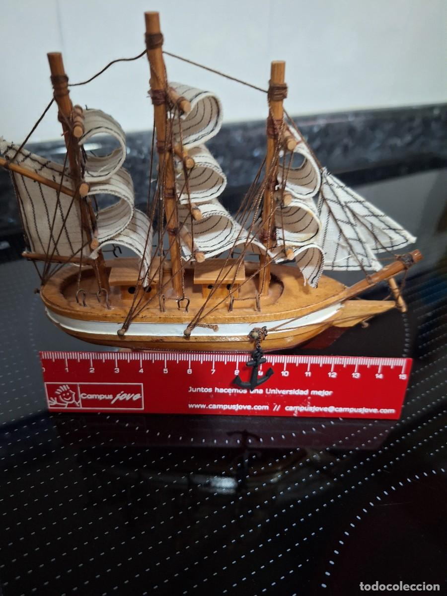 Vintage: Barco con velas de madera . - Foto 4