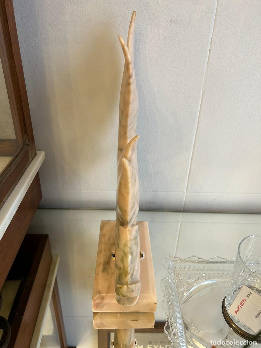 Vintage: Pez de m&aacute;rmol rosa tallado - Foto 2