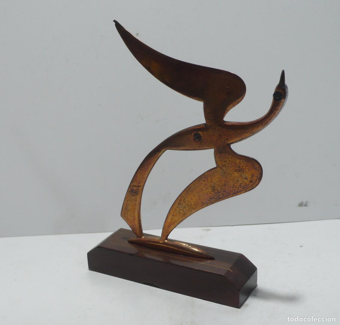 Vintage: AVE DE METAL Y COLOR BRONCE - Foto 2
