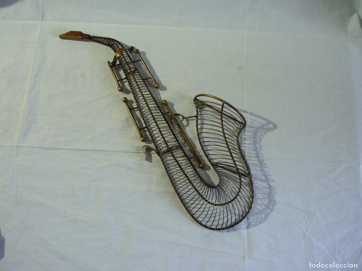Vintage: Saxofon de hierro para colgar en pared - Foto 2
