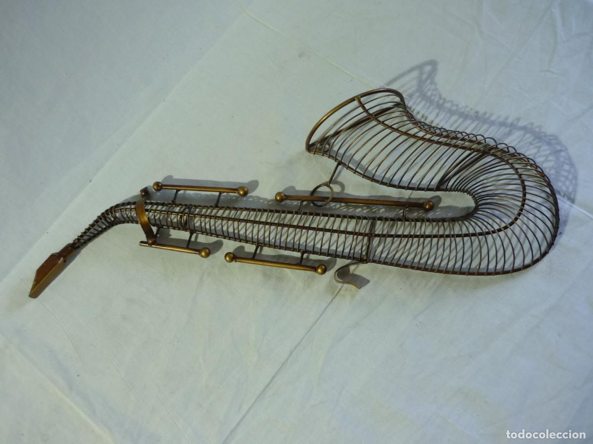 Vintage: Saxofon de hierro para colgar en pared - Foto 3