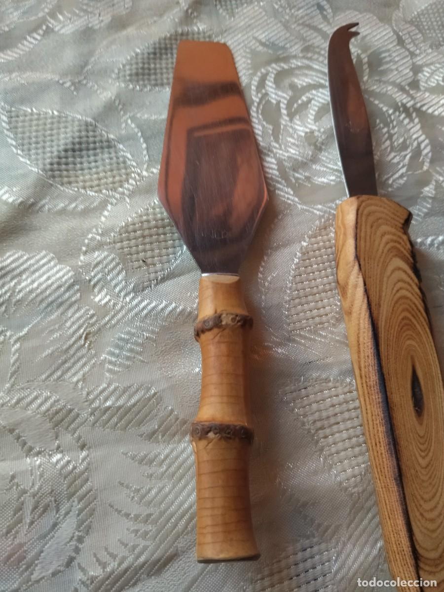 Vintage: Lote de pala y cuchillo para queso, mango de madera. y bamb&uacute;. - Foto 3