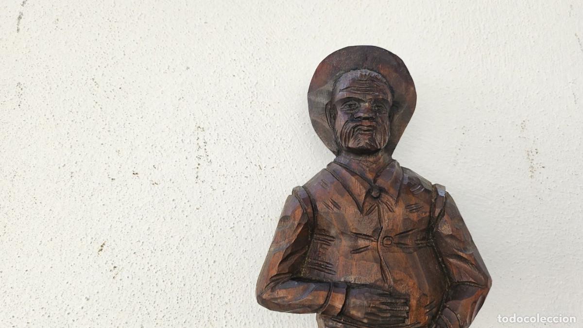 Vintage: figura tallada en madera - Foto 2