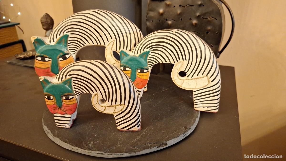 Vintage: Tres Gatos de Madera Laurel Burch - Foto 3