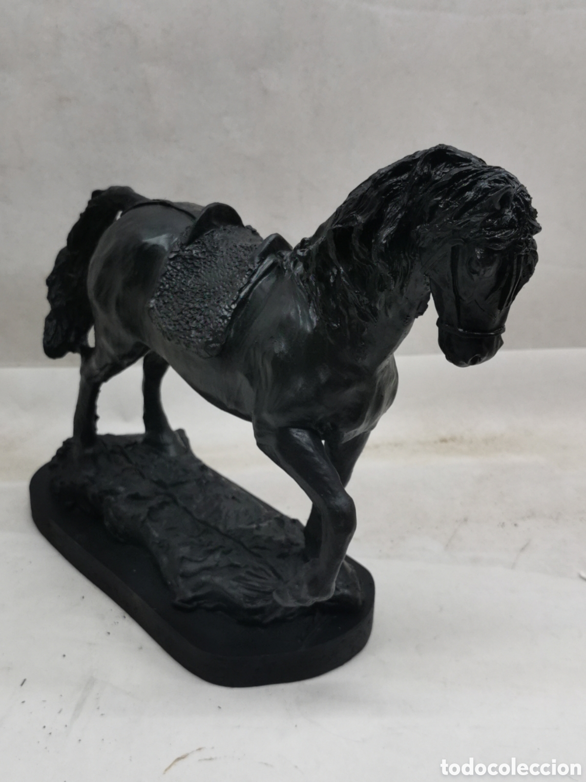 Vintage: Caballo negro resina