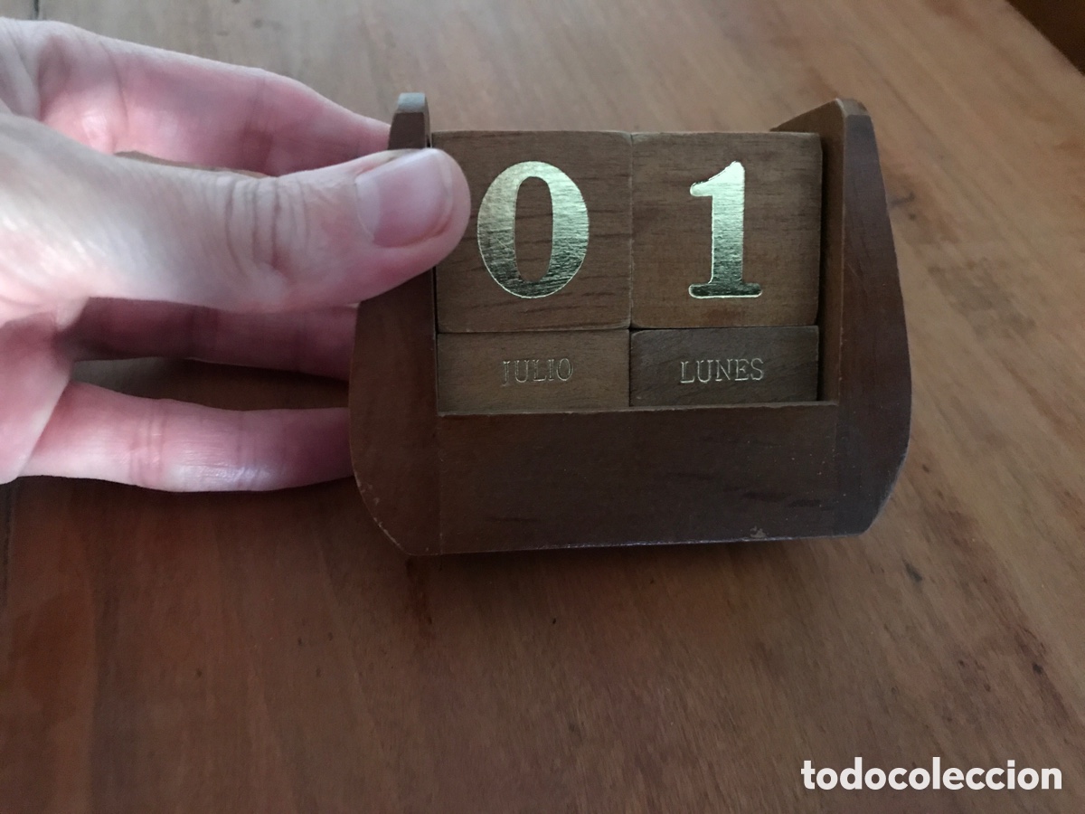 Vintage: Calendario de madera. Cubos calendario. - Foto 1