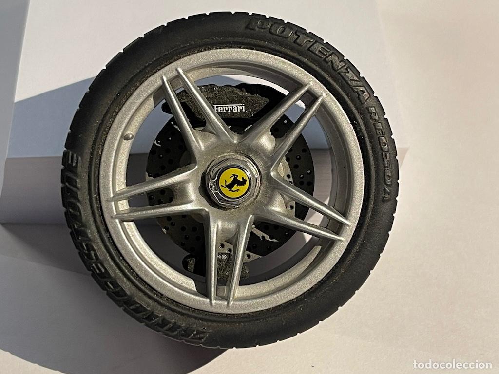 Vintage: FERRARI (mini_rueda) PISAPAPELES - Foto 2
