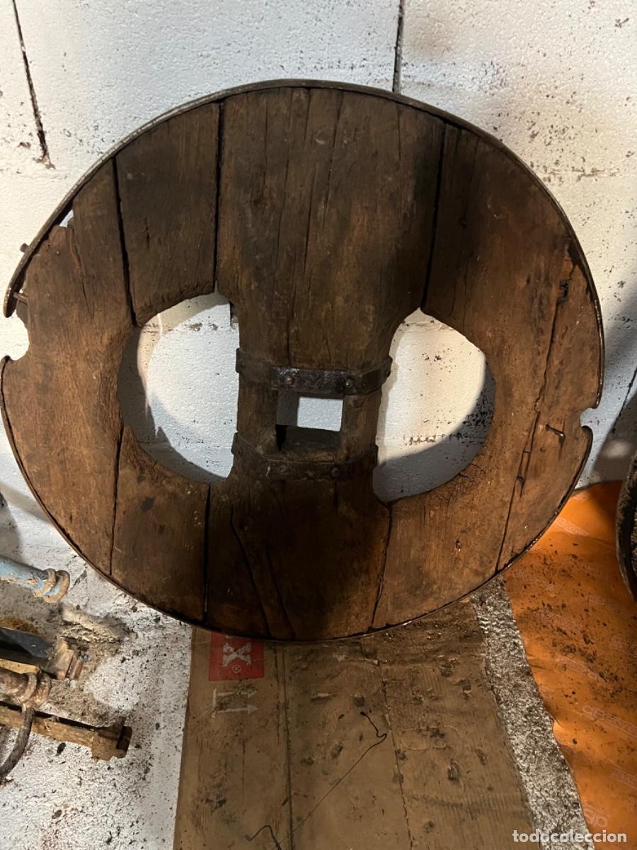 Vintage: RUEDA MADERA ANTIGUA - Foto 1