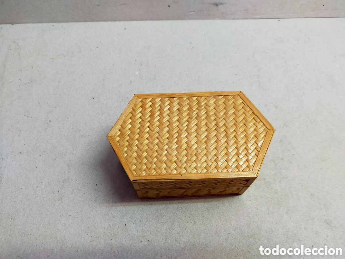 Vintage: CAJA DE RATAN, REALIZADA CON PAJA. HEXAGONAL IRREGULAR. - Foto 5