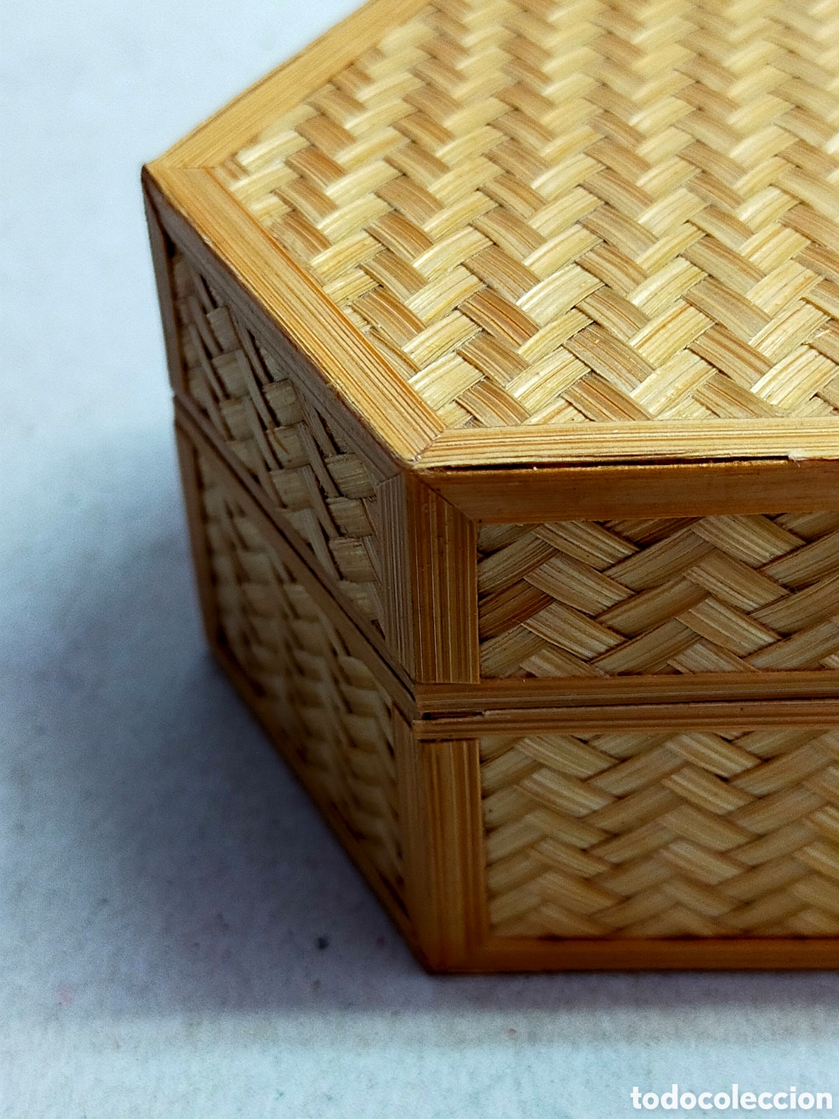 Vintage: CAJA DE RATAN, REALIZADA CON PAJA. HEXAGONAL IRREGULAR. - Foto 13