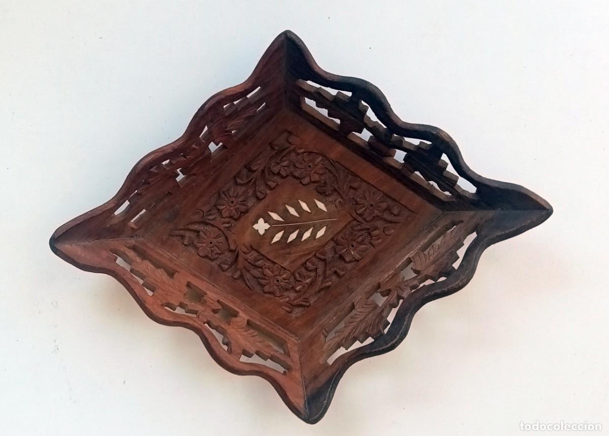 Vintage: BANDEJA DE MADERA CALADA - Foto 1