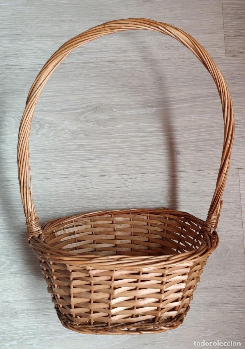 Vintage: Cesto de mimbre con asa llarga. Vintage. - Foto 1