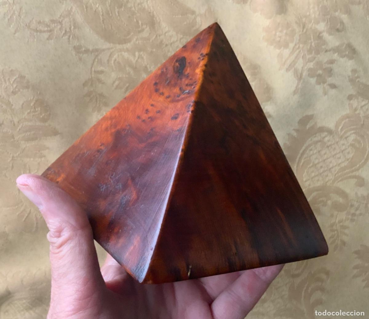 Vintage: PIR&Aacute;MIDE MADERA RAIZ DE TUYA - Foto 15