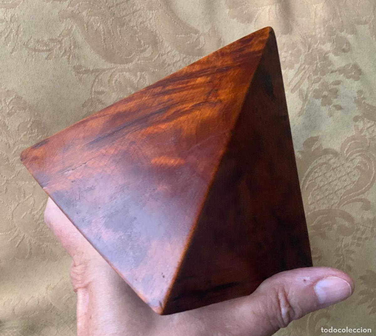Vintage: PIR&Aacute;MIDE MADERA RAIZ DE TUYA - Foto 16