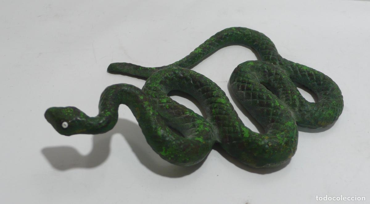 Vintage: SERPIENTE EN METAL PINTADA - Foto 2