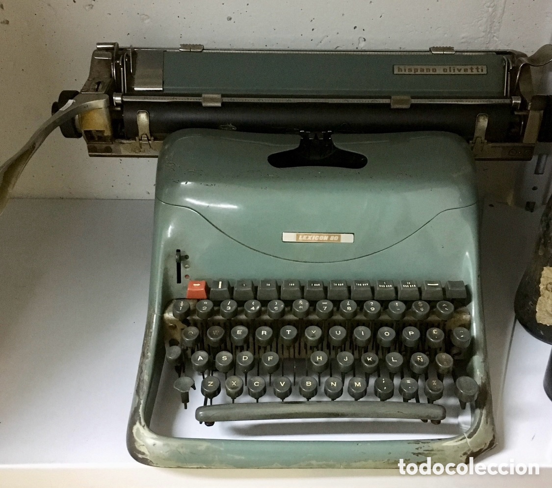 Vintage: M&aacute;quina de escribir. Lexic&oacute;n 80. Hispano Olivetti. A&ntilde;os 70.