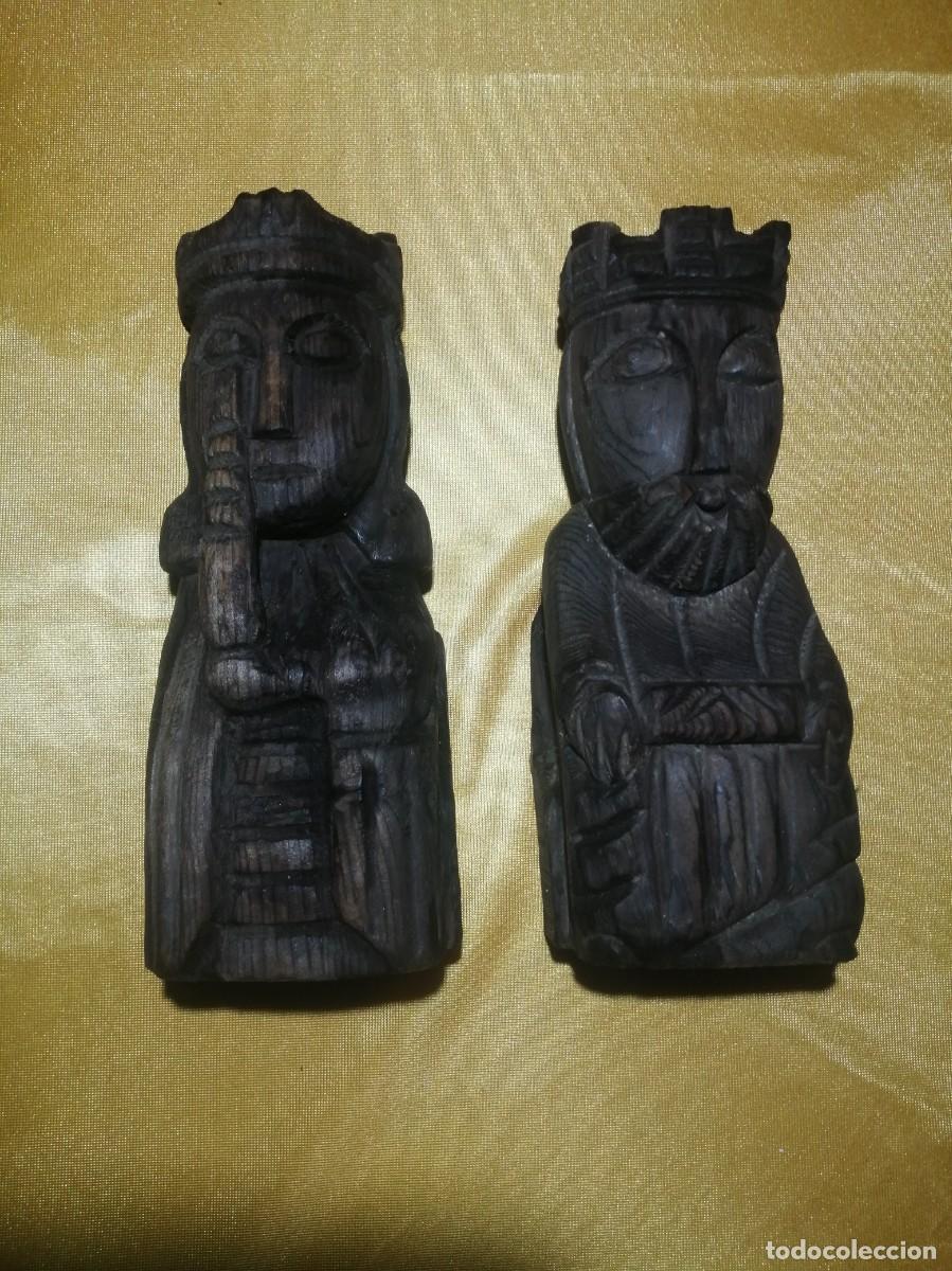 Vintage: REY Y REINA DE AJEDREZ TALLADOS EN MADERA
